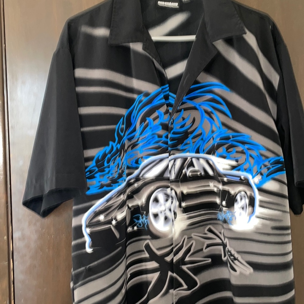 Casual button down shirt, Size large